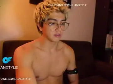 Chaturbate Live Porn of juancamroom