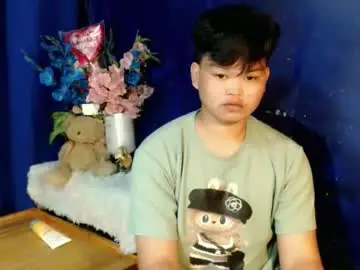 Chaturbate Live Sex Cam of rnl_cum