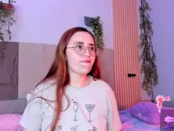 Chaturbate Live Sex Cam of alice_cute77