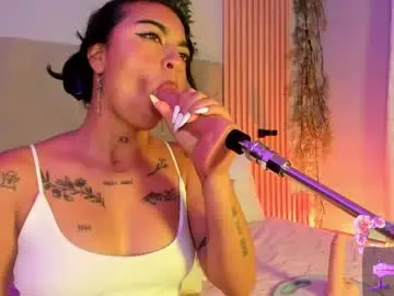 Chaturbate Adult Webcam of alice_cute77