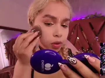 Chaturbate Live Sex Cam of haelycute