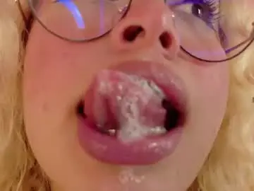 Chaturbate Free Porn Cam of haelycute