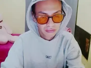 Chaturbate Best live sex cam show of indaypakay_ts