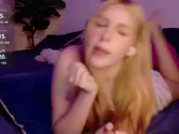 Chaturbate Live Sex of alinacarter__