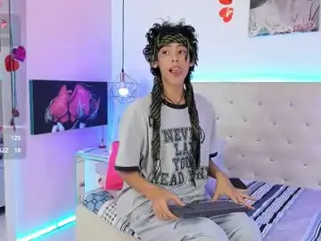 Chaturbate Free Porn Cam of thedoll_ethan