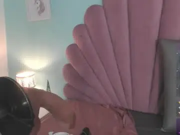 Chaturbate Nude Webcam of emma_clarke_