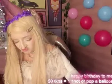 Chaturbate Live Sex Cam of lilameow222