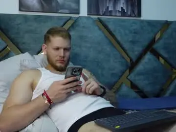 Chaturbate Live Sex of valentino_ferrari28