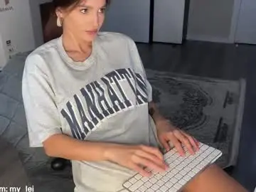 Chaturbate Watch Live Sex Cams of xxx_leila