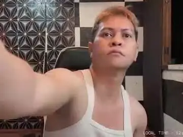 Chaturbate Free Porn Cam of astron4you
