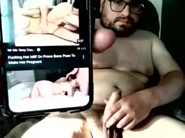 Chaturbate Live Sex Cam of hellflow