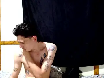 Chaturbate Watch Live Sex Cams of miahells