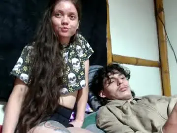 Chaturbate Free Live Porn of miahells