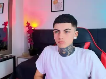 Chaturbate Adult Video Chat of adamswalkerr_