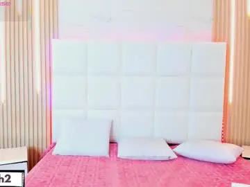 Chaturbate Best live sex cam show of iris_thompson