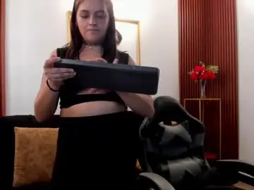 Chaturbate Free Porn Cam of ivone_collins1