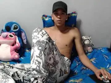 Chaturbate Live Sex Cam of robert_kingg