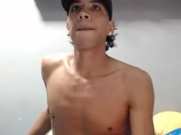 Chaturbate Watch Live Sex Cams of robert_kingg