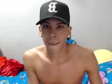 Chaturbate Best live sex cam show of robert_kingg