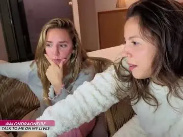 Chaturbate Live Sex Cam of alondra_on_fire