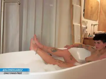 Chaturbate Free Live Porn of alondra_on_fire