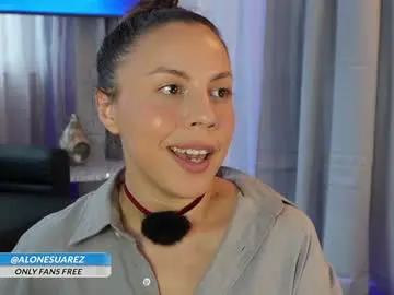 Chaturbate Live Sex Cam of alondra_on_fire