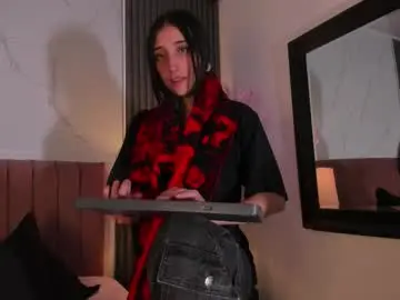 Chaturbate Live Sex Cam of evabellee