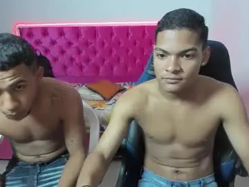 Chaturbate Best live sex cam show of isaac_master77