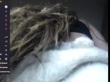 Chaturbate Best live sex cam show of lorenitha_20