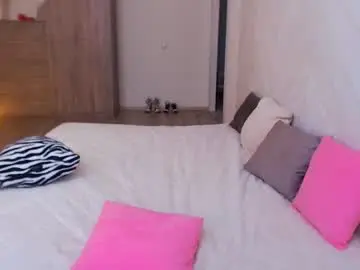 Chaturbate Live Sex Cam of magic_eyes_