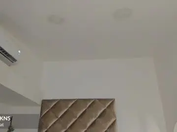 Chaturbate Best live sex cam show of malaia_hills