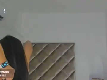 Chaturbate Live Sex of malaia_hills