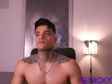 Chaturbate Live Porn of alan_morrys