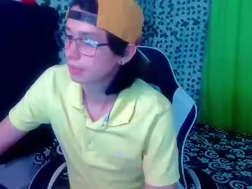 Chaturbate Watch Live Sex Cams of andy_gray01