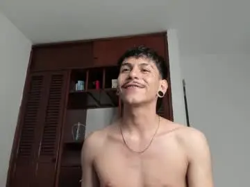 Chaturbate Live Porn of austin_falcon