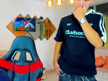 Chaturbate Free Live Porn of houseofwarrios