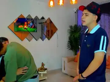 Chaturbate Watch Live Sex Cams of houseofwarrios