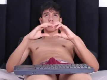 Chaturbate Live Porn of marcoalexlatino