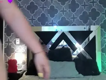 Chaturbate Sex Cam of adele_cruzz