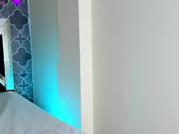 Chaturbate Watch Live Sex Cams of adele_cruzz