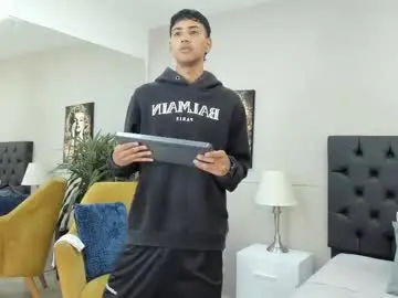 Chaturbate Live Sex Cam of denis_carpenter