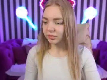 Chaturbate Nude Webcam of emilysunshines