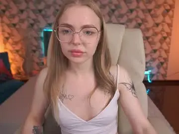 Chaturbate Best live sex cam show of emilysunshines