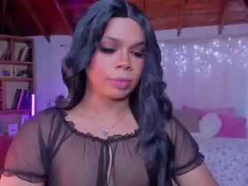 Chaturbate Free Live Porn of romirousexx