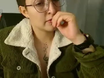 Chaturbate Live Sex Cam of alex_parker07