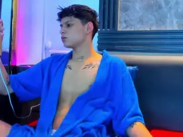 Chaturbate Adult Webcam of brian_hotof1