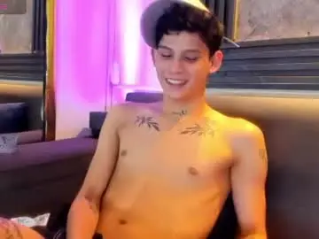 Chaturbate Nude Webcam of brian_hotof1