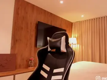 Chaturbate Best live sex cam show of camilagomezz