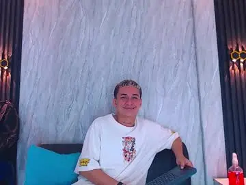 Chaturbate Live Sex of jeic_18