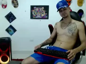 Chaturbate Watch Live Sex Cams of liam_andres12